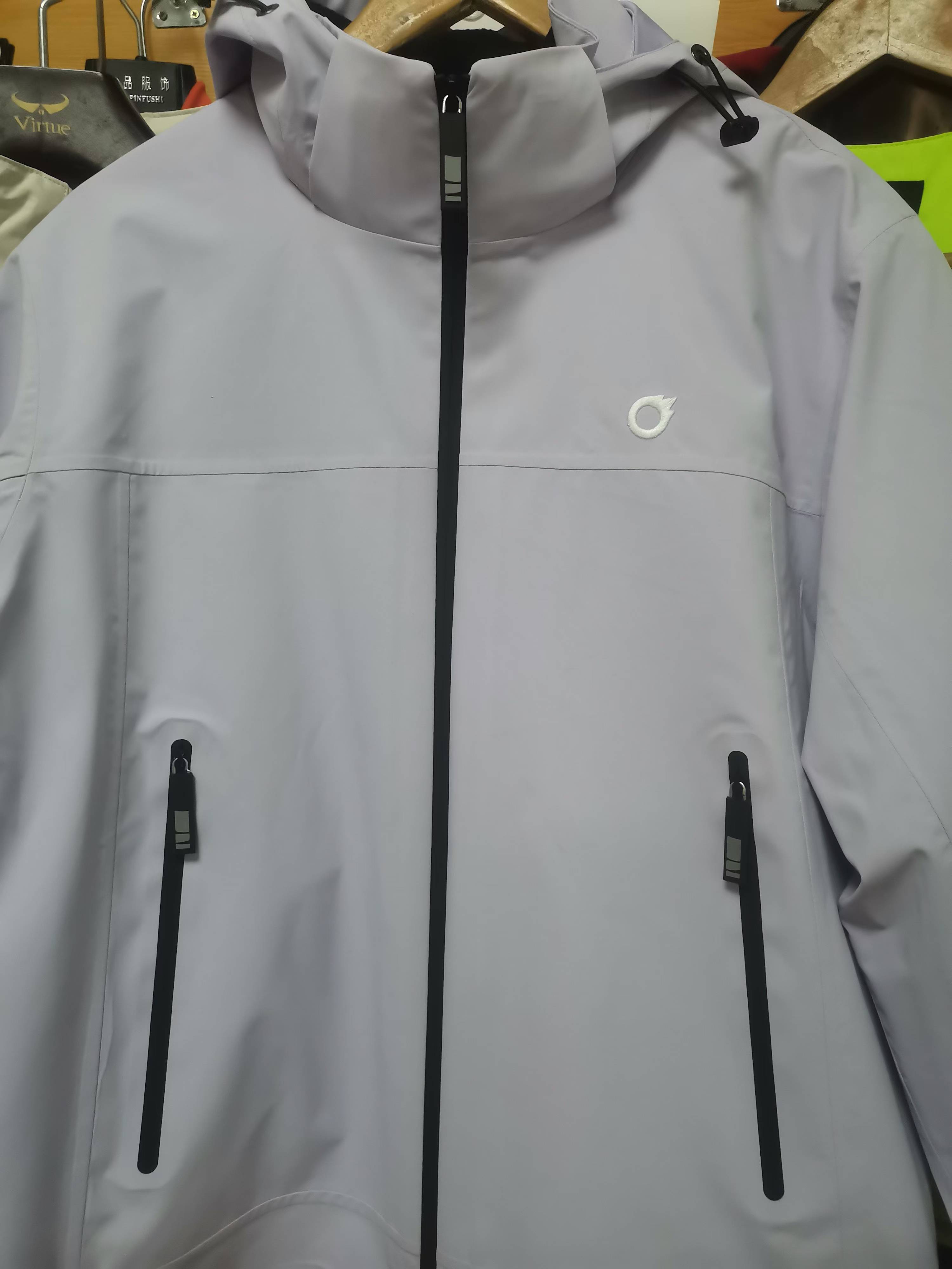 冲锋衣